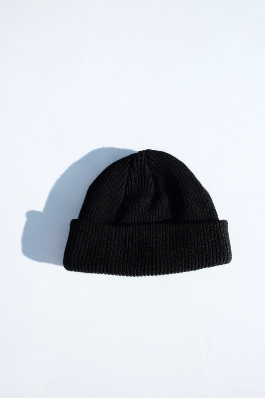 BLACK BEANIE